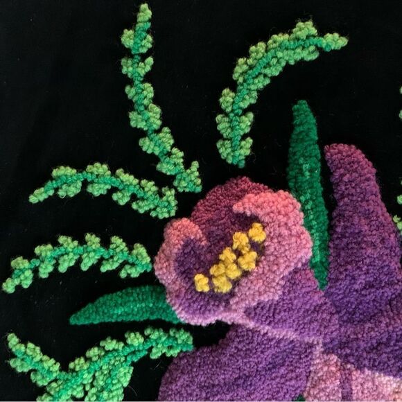 Vintage Needle Punch Floral Pillow Cover - Picture 4 of 6